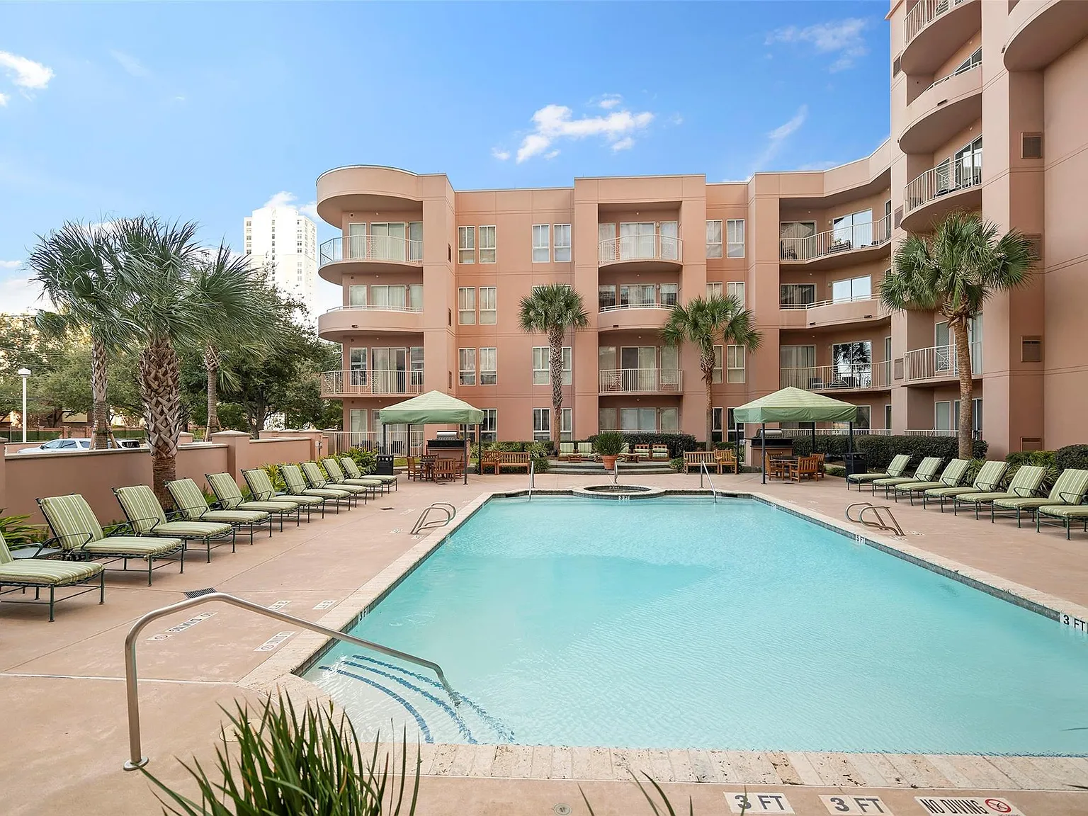2 bed, 2.0 bath, 1357 sqft, $2,499 — Photo 3