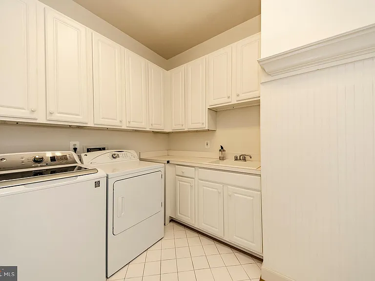 9005 Edgepark Rd — Photo 19