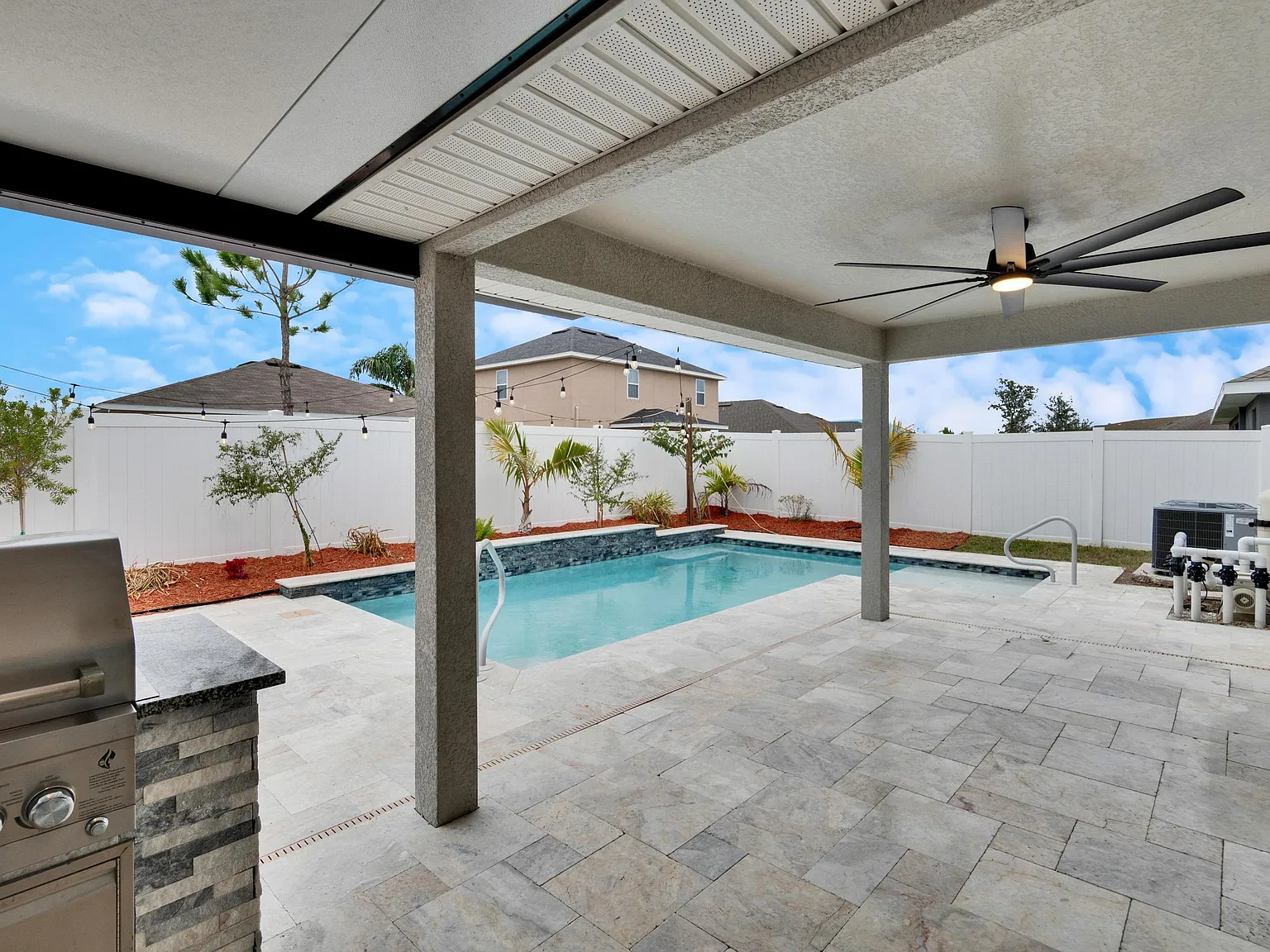 3 bed, 1704 sqft, $3,000 — Photo 4