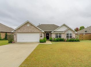 3563 W Sweetgrass Rd, Fayetteville, AR 72704