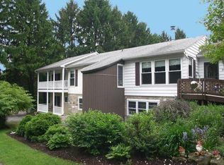 2347 Riverbend Rd, Allentown, PA 18103