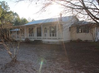 1740 Pine St, Gordon, GA 31031