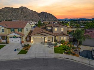 27702 Collier Dr, Sun City, CA 92585