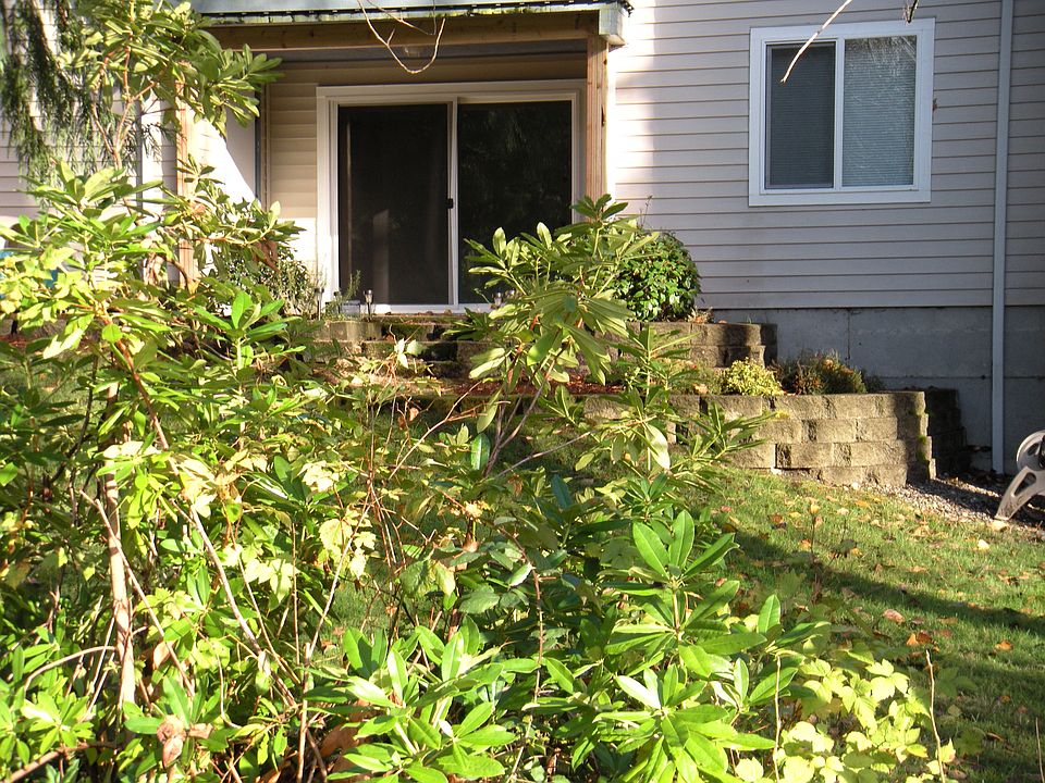 1st image of 2721 NE 195th St APT 7