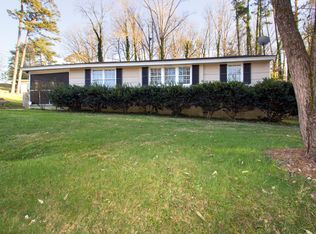 1212 N King Charles Rd, Raleigh, NC 27610