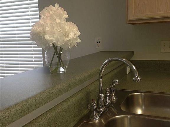 5th image of 8038 Stonebrook Dr