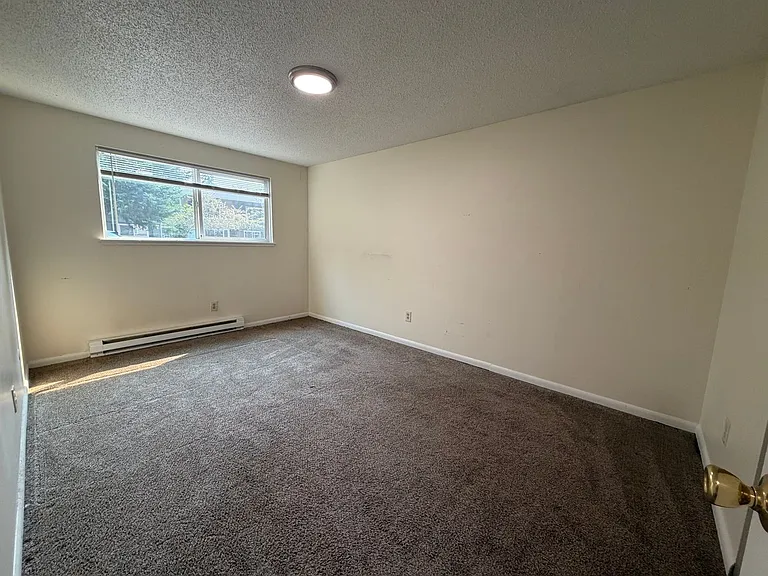 Tucked Away Community Near Mt. Tabor — Photo 10