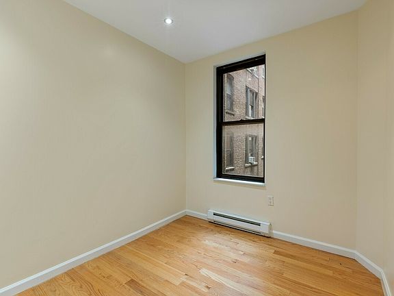 5th image of 225 W 109th St APT 31