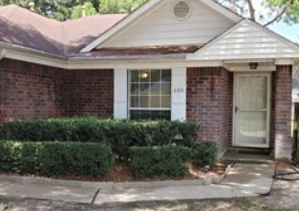 1st image of 606 Shadowlake Ct