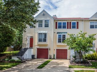 6831 Signature Cir, Alexandria, VA 22310
