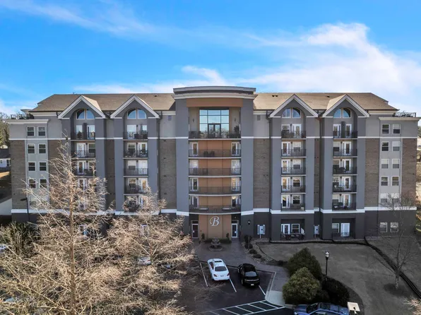 1001 Church St #401, Greenville, SC 29601