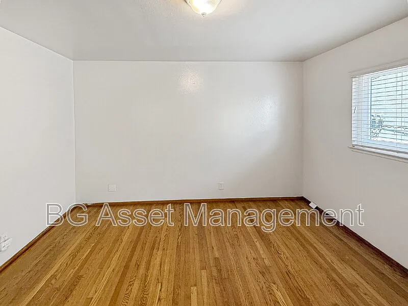 2 bed, 1.0 bath, 772 sqft, $2,150 — Photo 2