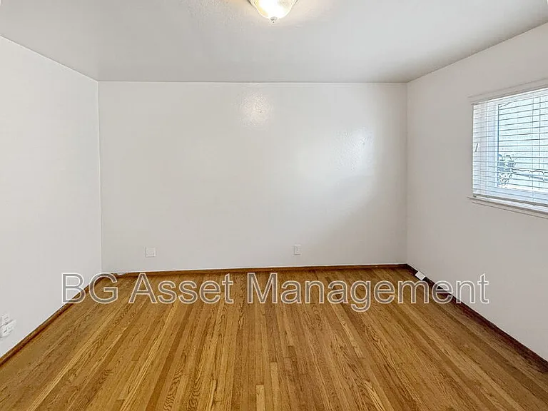 121 Eddy St — Photo 2