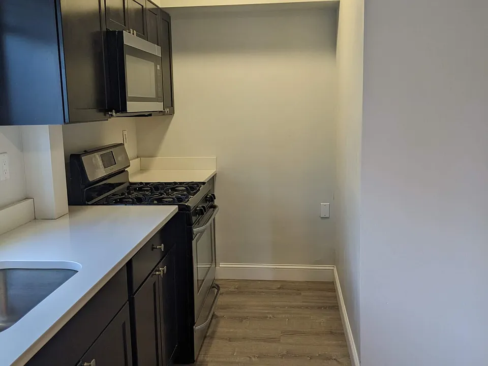 25 Moreland St #2