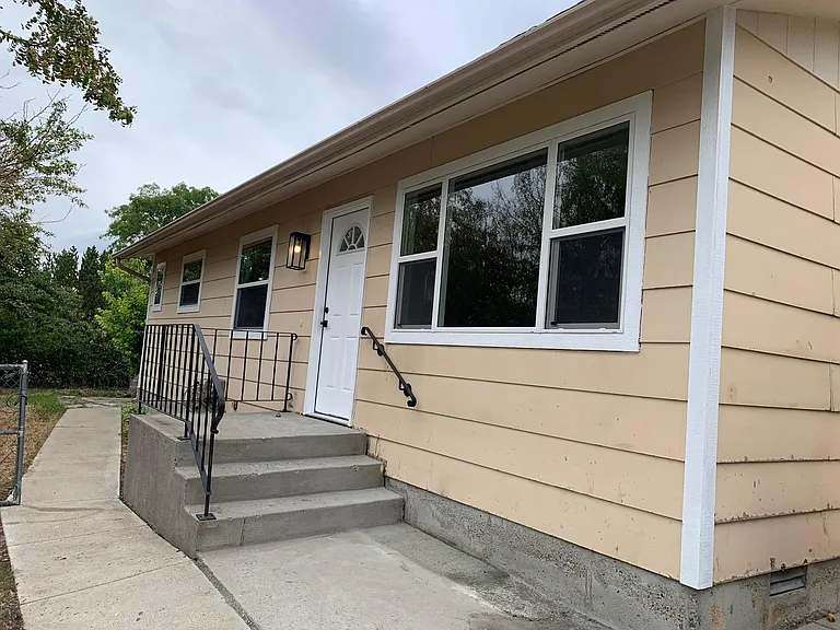 828 N Fee St — Photo 40