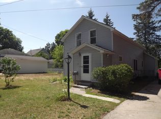 113 N Benton St, Cheboygan, MI 49721