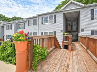 2208 Parkview Ave, Kalamazoo, MI 49008