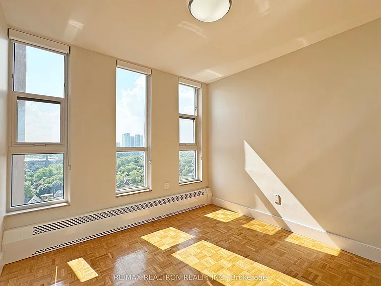 666 Spadina Ave #2503 — Photo 9