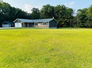 Honey Creek Rd, Manchester, IA 52057