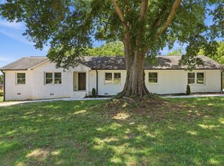 2 Melbourne Ln, Greenville, SC 29615