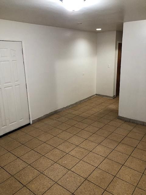 1st image of 2213 S Central Ave APT 1F