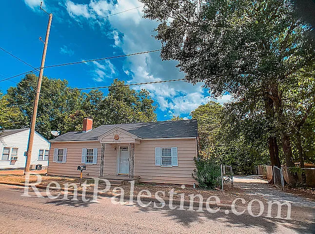 2 bed, 1092 sqft, $925 — Photo 1