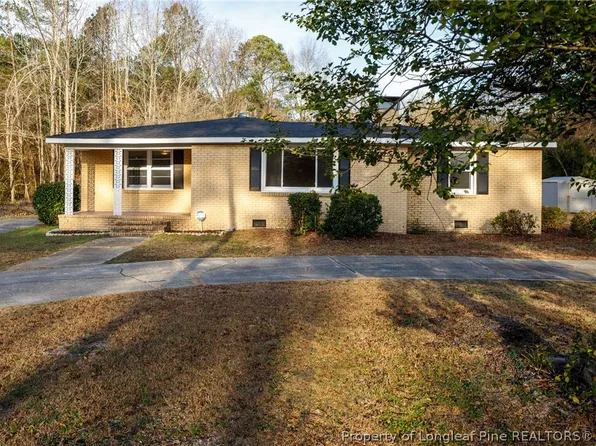 2503 Dobbin Holmes Rd, Eastover, NC 28312