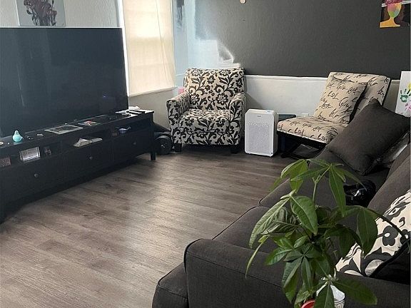 5th image of 1959 Craig Dr