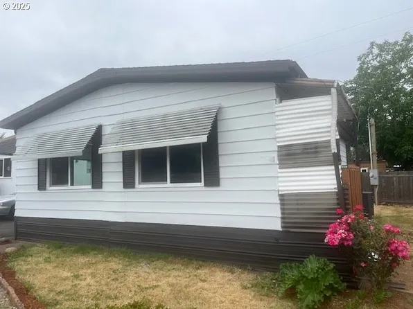 16901 SE Division St Unit 60, Portland, OR 97236