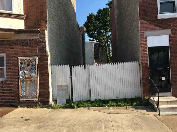 6106 Vine St, Philadelphia, PA 19139