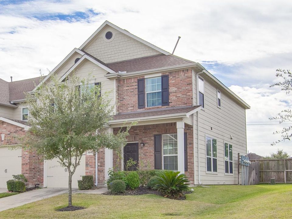 1st image of 13131 Stratford Skies Ln
