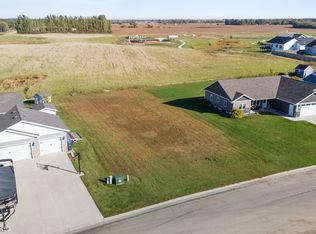 2326 Nature Ln, Hawley, MN 56549