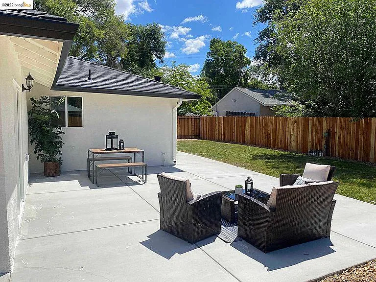 155 Taylor Blvd — Photo 20