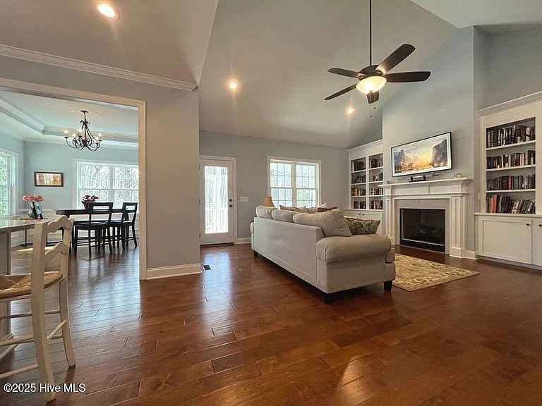 22 Starlit Ln — Photo 8