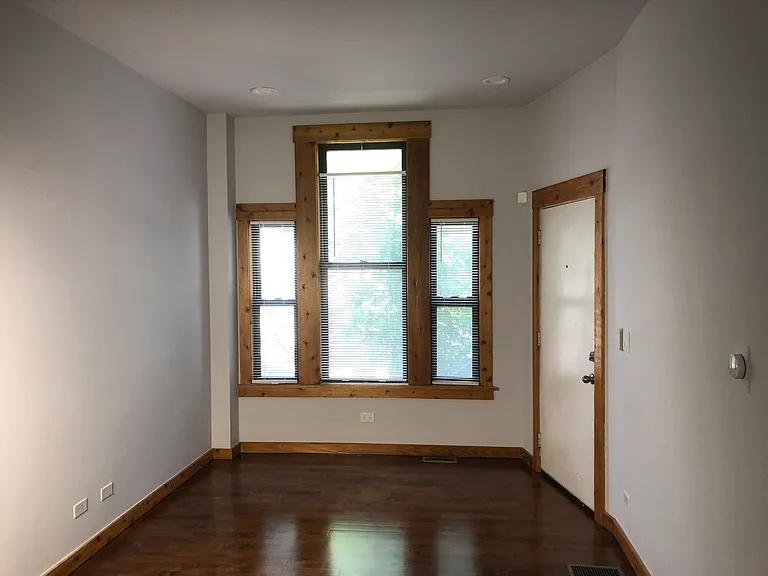 653 N Wolcott Ave #1S — Photo 3