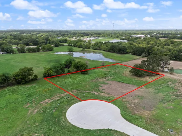 527 Caro Dr, Quinlan, TX 75474