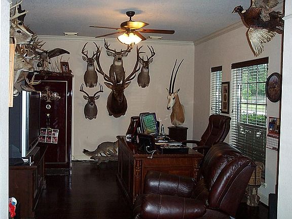 4th image of 2802 Lake Colony Dr