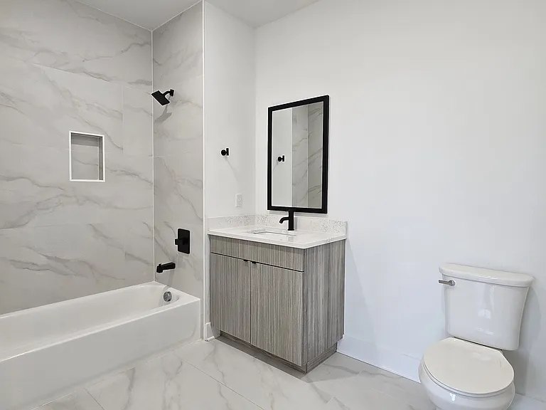 32 McAdoo Ave #504 — Photo 6