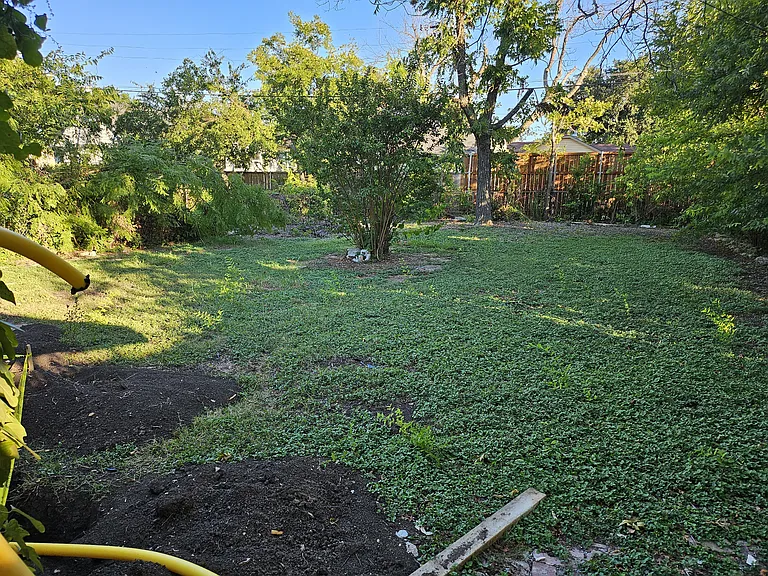 1822 Stella Ave — Photo 56