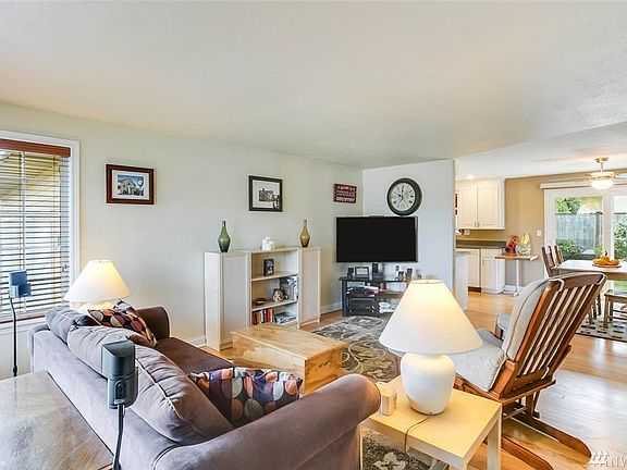 3rd image of 22315 115th Pl SE