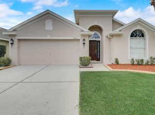 18833 Maisons Dr, Lutz, FL 33558