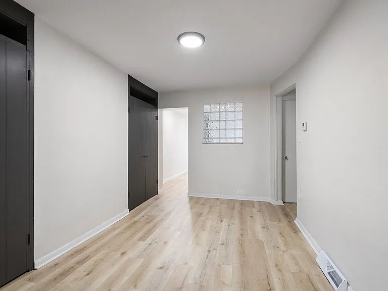 138 S 17th St — Photo 17