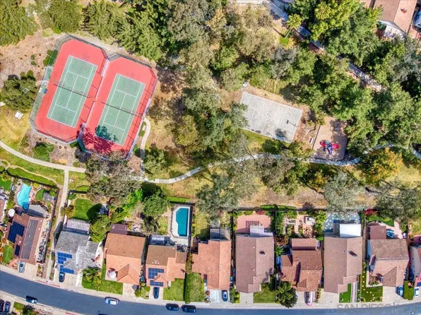 10462 Moorpark St, Spring Valley, CA 91978