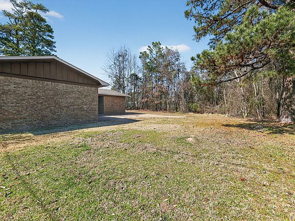 2nd image of 474 Greenwood Ave