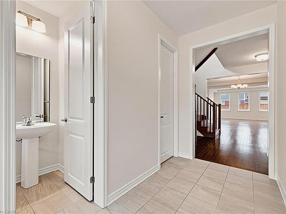 4th image of 264 Ridge Rd