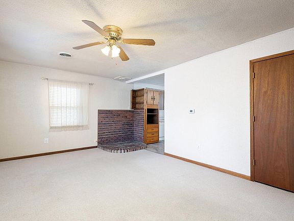 4th image of 3015 W 70th St