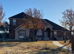 100 Briarwood Ln, Haslet, TX 76052
