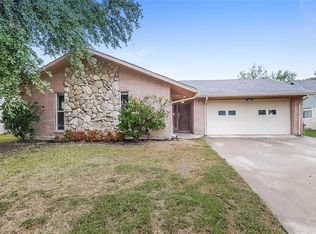 3102 Ridgeview Ln, Irving, TX 75062