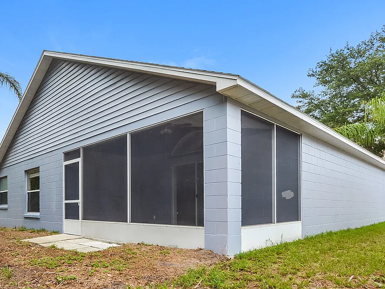 2649 Winchester Cir — Photo 15