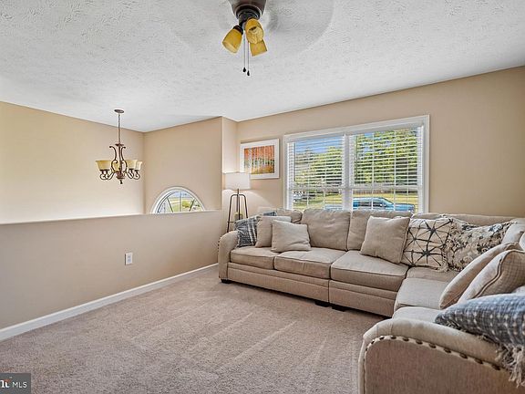 5th image of 241 Coriander Way